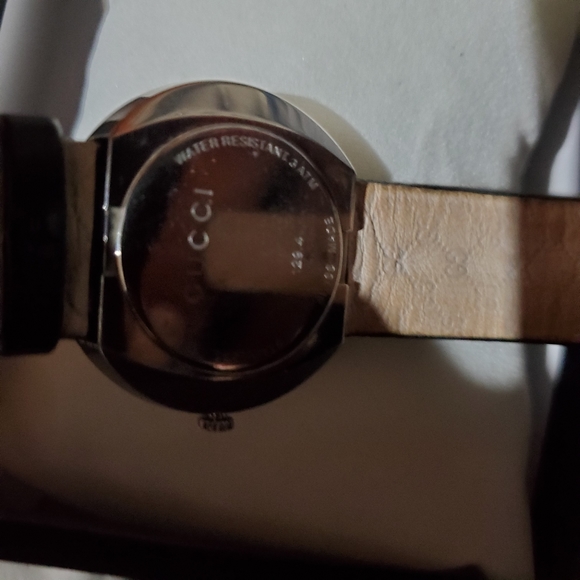 Gucci Watch Stainless Steel Black - Picture 3 of 3